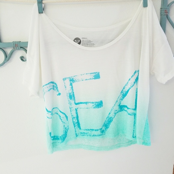 Roxy Tops - NWOT Roxy "Sea" Crop Top